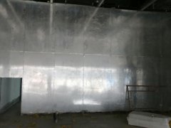 防爆墙是170毫米厚的纤维水泥复合钢板保